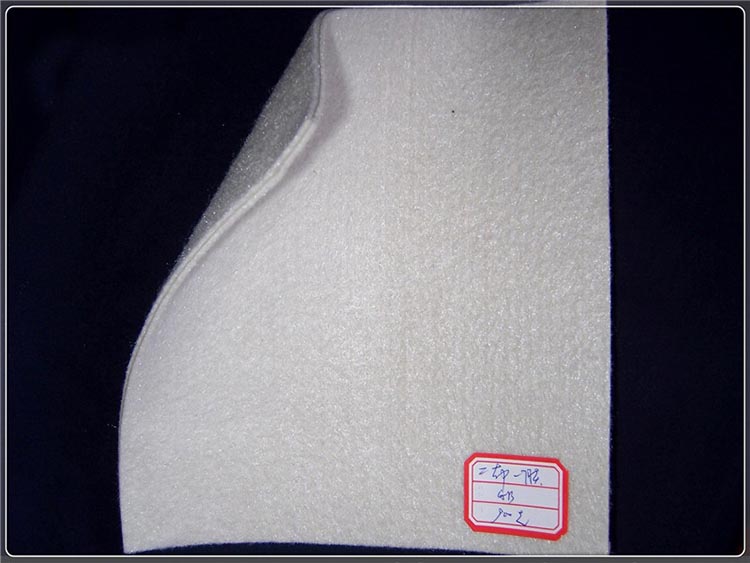 河湖采砂、水庫垃圾圍壩專項(xiàng)整治復(fù)合土工膜發(fā)揮余熱