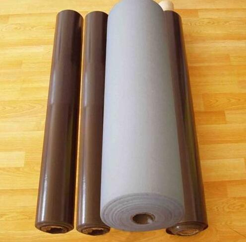 土工膜在鋪設(shè)時應(yīng)注意什么