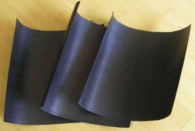 土工布在雨季鋪設施工有什么注意事項