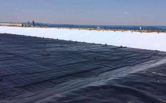 土工布和土工膜的抗老化程度和加工方法之間的區(qū)別技術(shù)優(yōu)勢(shì)