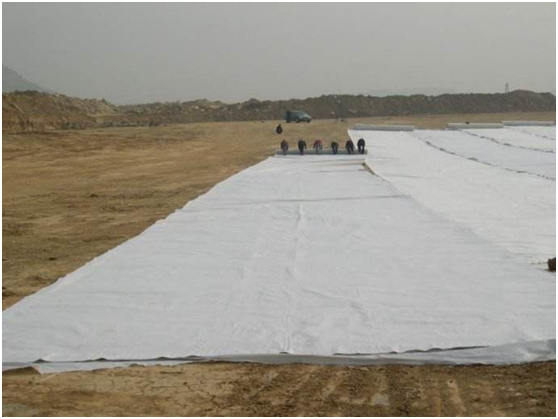 土工布覆蓋補水養(yǎng)生及聚乙烯薄膜密封養(yǎng)生的優(yōu)點