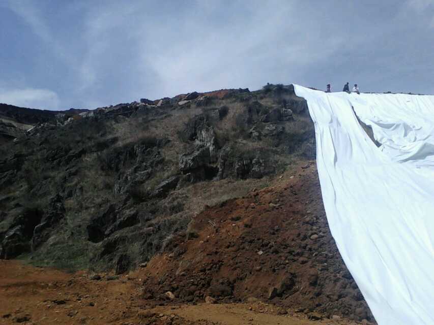 氧化降解是填埋場(chǎng)底部HDPE土工膜主要的降解類型