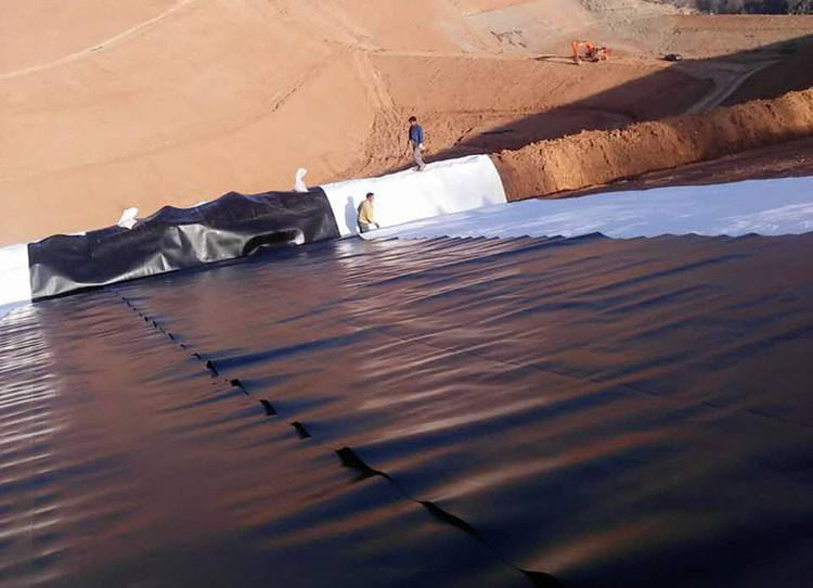 垃圾填埋場(chǎng)的防滲方案可否用在水庫(kù)防滲工程？