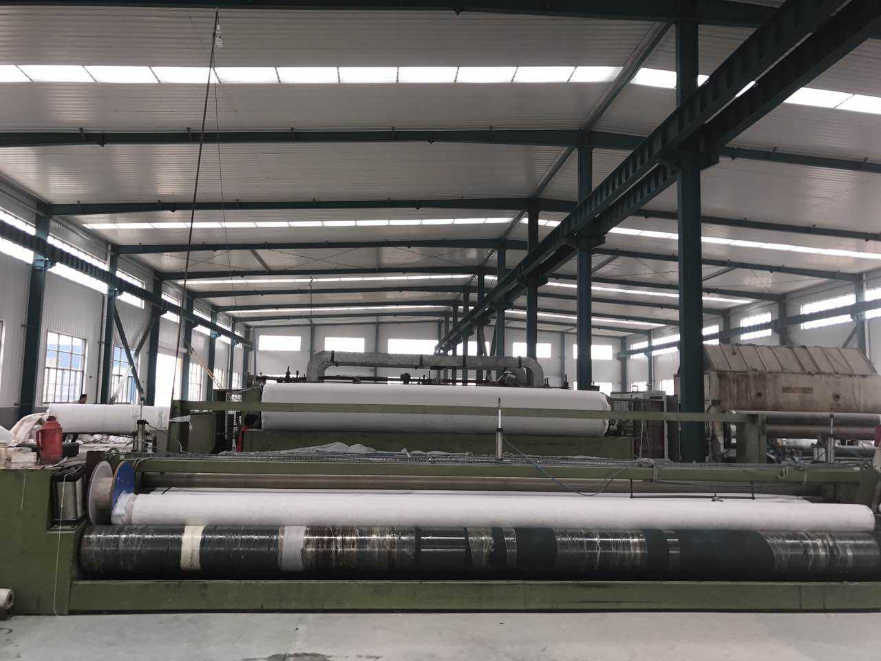 水利水電工程上HDPE土工膜防水層體系結(jié)構(gòu)怎樣？