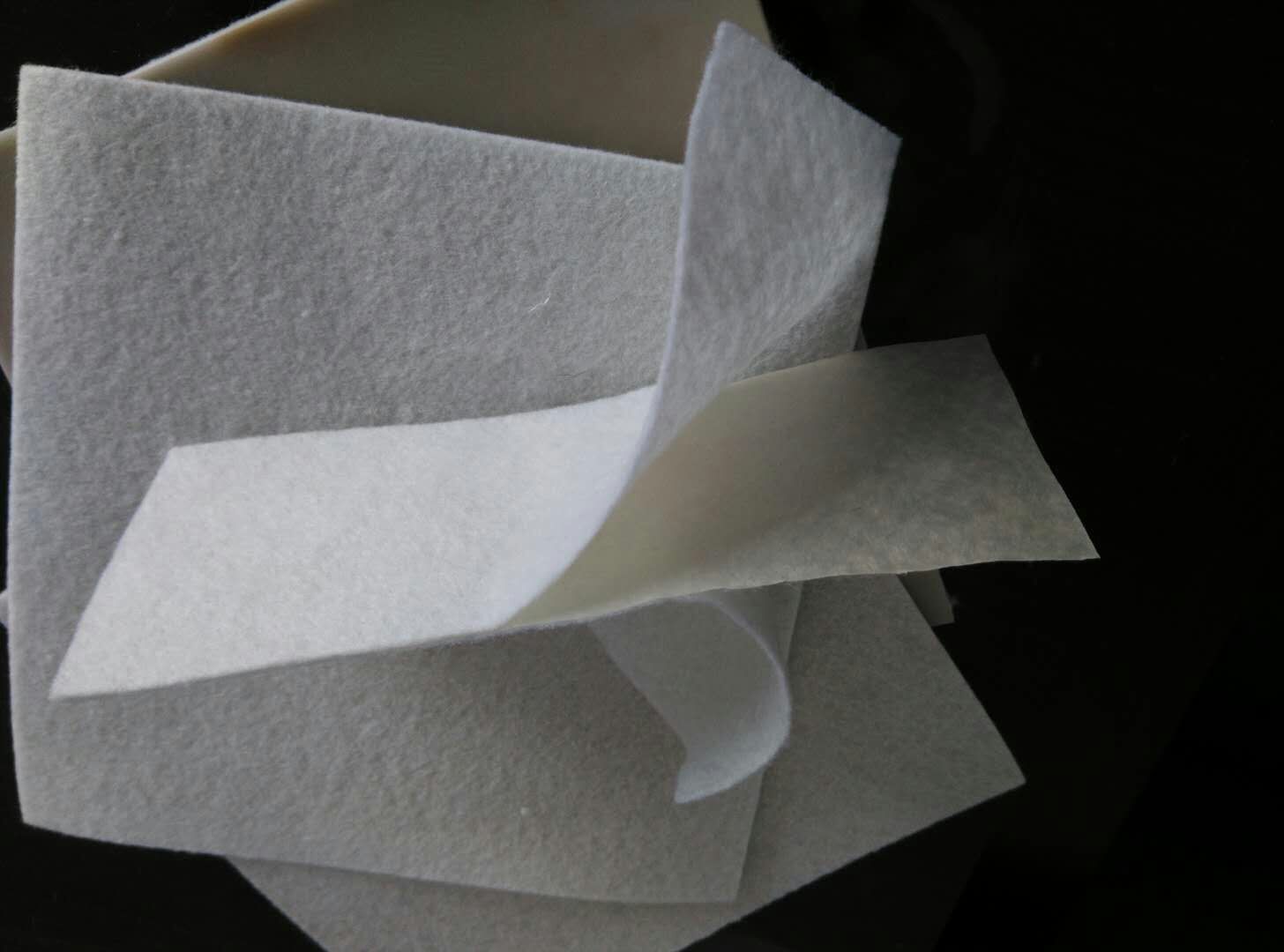 土工膜在“千里之堤、潰于蟻穴”特殊處理