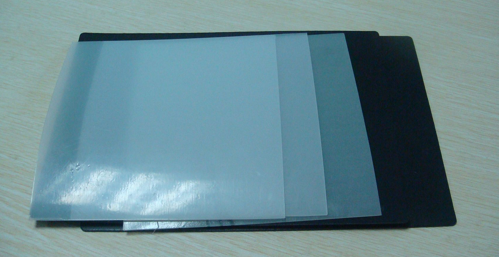 土工膜對于大面積存在缺陷的鋪設(shè)區(qū)域要求