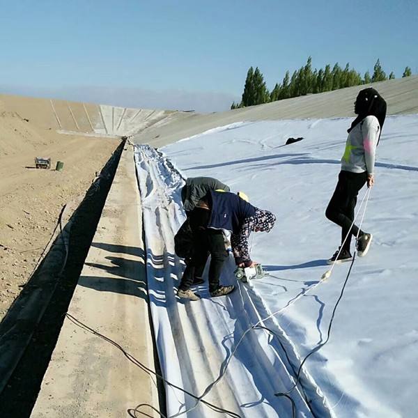 復(fù)合土工膜的幾種特性能給工程帶來哪些效果？