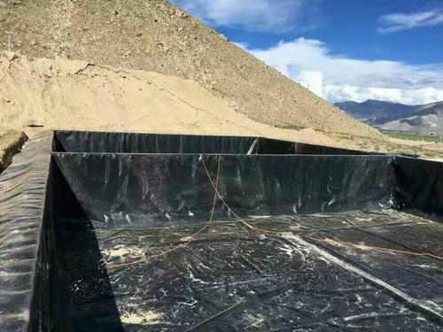 大型商儲油庫事故收集池HDPE防滲膜怎么修補？