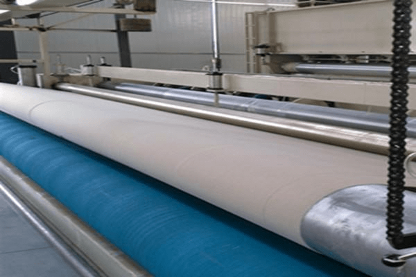 膨潤(rùn)土防水毯減滲和復(fù)合土工膜減滲哪種效果要好？