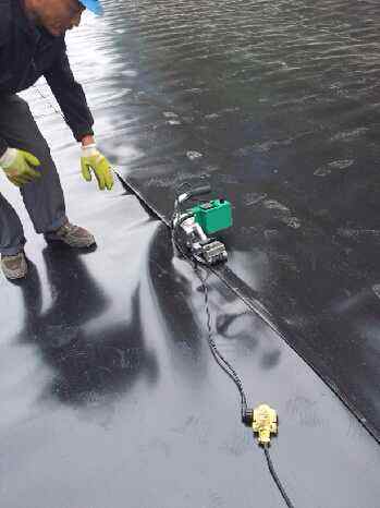 土工膜焊接時(shí)如果要達(dá)到好的焊接效果需要注意的問(wèn)題