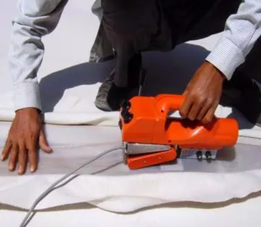 復(fù)合土工膜與土工膜焊接有什么不同之處？