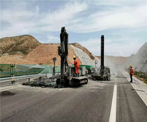 土工膜復(fù)合隔離墻是目前比較有效的污染場(chǎng)地管控技術(shù)之一