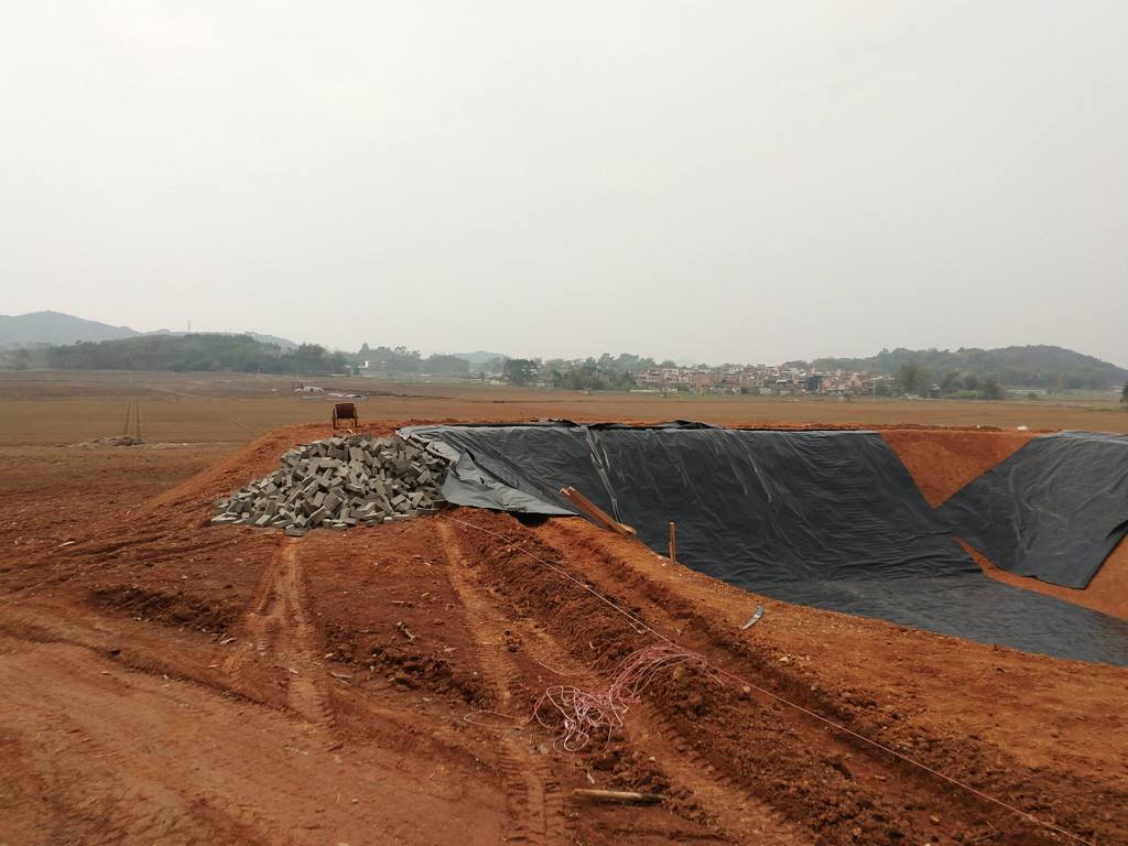 渡槽防滲膜施工過程中的注意事項有哪些？