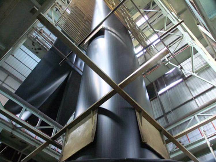 與普通防水材料相比，PE土工膜有什么特點(diǎn)？